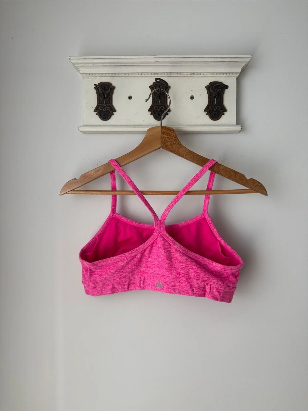 ALO Yoga Hot Pink Y Strap Bra Women’s Athletic